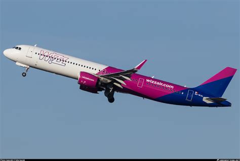 9H WAL Wizz Air Malta Airbus A321 271NX Photo By Felix Sourek ID