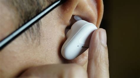 Geek Review: Sony WF-SP800N Noise-Cancelling Wireless Earbuds | Geek ...