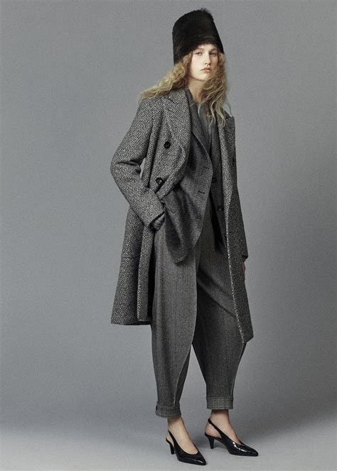 Loro Piana Fall Winter 2023 2024 Womens Collection Look 2 Showdetails