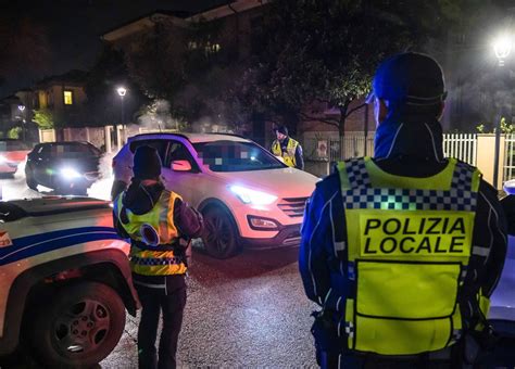 Alcol Al Volante A Rimini Altra Strage Di Patenti Nel Weekend