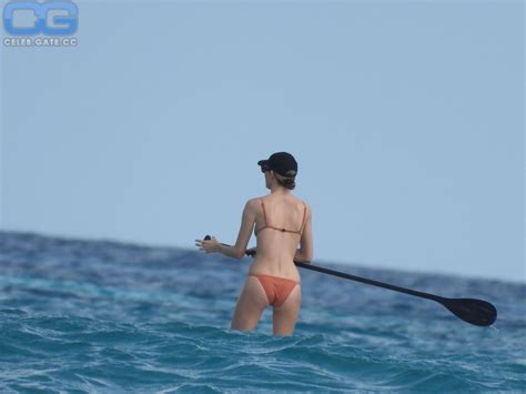 Martha Hunt Nude Pictures Photos Playboy Naked Topless Fappening