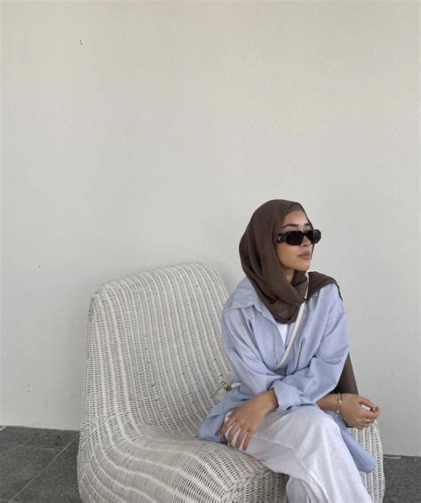 Pin By Nuth On O U T F I T S Modest Summer Outfits Hijabi