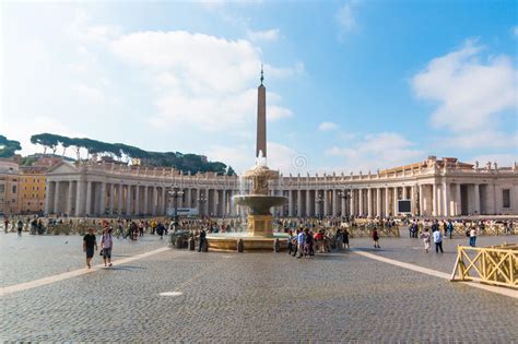 Cuadrado De Basilica Di San Pedro Vaticano Roma Imagen De Archivo