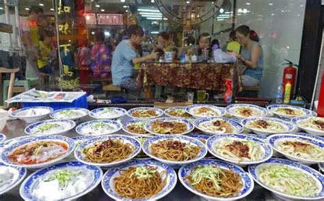 中國10大美食街，你去過幾處？ 每日頭條