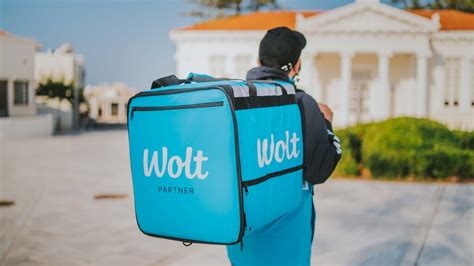 Wolt drivers sign collective agreement | Cyprus Mail