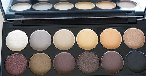 Lidschattenpalette Mit Sch Nen Farben Von Nude Bis Smokey Fashion Blog F R Frauen Beauty