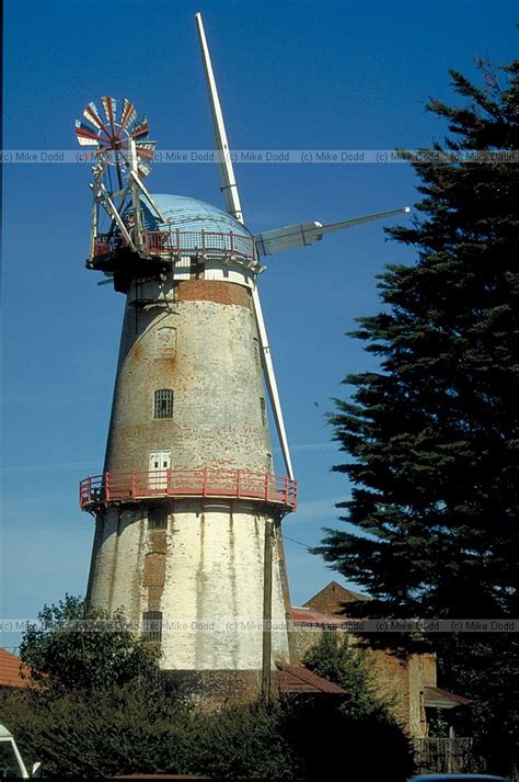 British Isles windmills: post, smock and tower mills