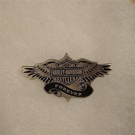 Vintage Harley Davidson Motorcycle Eagle Pin Gem