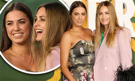 Yasmin Le Bon 57 Looks Ageless As She Poses With Her Daughter Amber