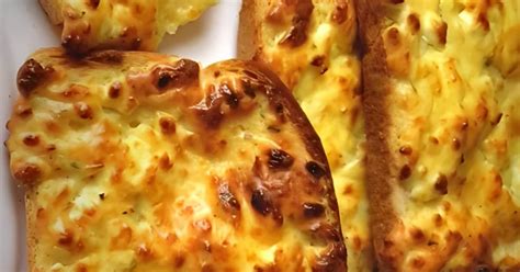 British Cheese On Toast Depends On Worcestershire Sauce For An Umami Kick