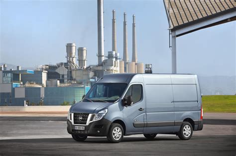 2015 Nissan Nv400 Adds New Engines And Tech Autoevolution