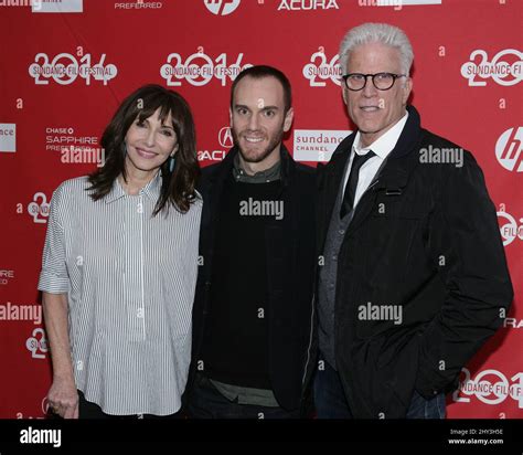 Mary Steenburgen Charlie Mcdowell Ted Danson Attending The The One I