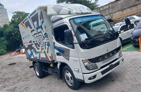 KTB Siap Bawa Truk Listrik Fuso ECanter Di GIIAS 2024