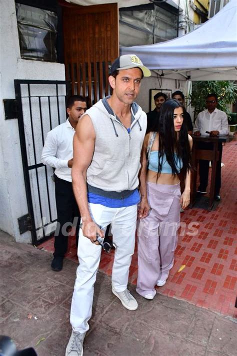 Hrithik Roshan And Saba Azad Spotted In Bandra Photo