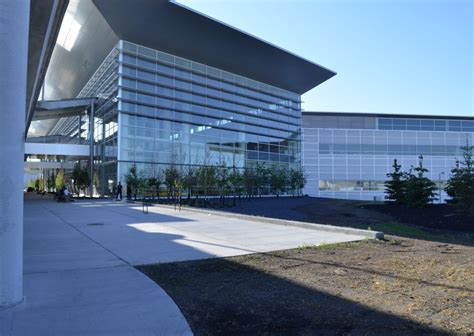 Winnipeg James Armstrong Richardson International Airport - Architizer