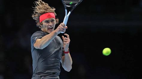 Hot Shot Zverev Smokes A Forehand Past Federer At The 2018 Nitto Atp Finals Youtube