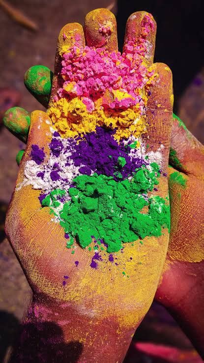 Holi 2024 रंग गुलाल के साइड इफेक्ट से बचने के लिए त्वचा को करें