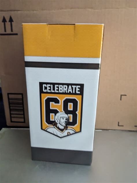 Jaromir Jagr Pittsburgh Penguins Bobblehead Sga Rare Salute