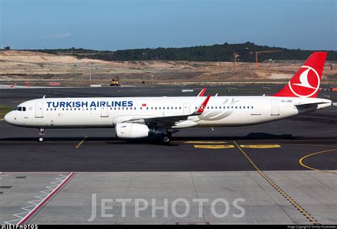 Tc Jsg Airbus A Turkish Airlines Tomasz Kozakowski Jetphotos