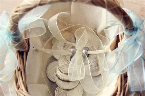 Ideas Originales Para Llevar Los Anillos Y Las Arras Fotos De Boda