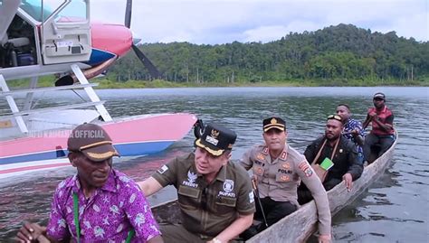 Mengenal Freddy Thie Bupati Tionghoa Pertama Di Tanah Papua Times