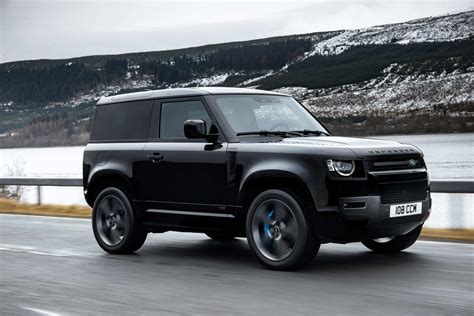 Land Rover lança Defender mais rápido e potente de sempre | Auto Drive