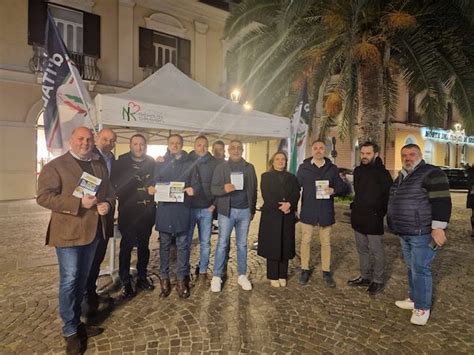 Lamezia Gazebo Informativo Di Fratelli D Italia