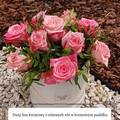 DUŻY BOX KWIATOWY Z RÓŻOWYCH RÓŻ W KREMOWYM PUDEŁKU Flower Box