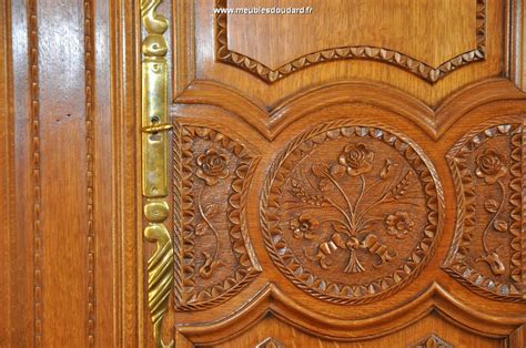 Armoire Normande Portes Chapeau De Gendarme