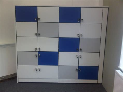 Bespoke laminate lockers - NML Contracts