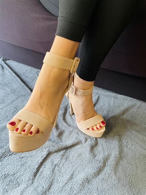 You Can Smell Them Nudes Verifiedfeet Nude Pics Org