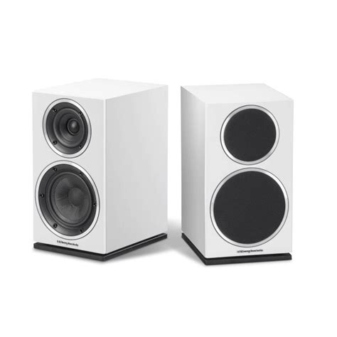 WHARFEDALE DIAMOND 220 SPEAKERS.At a price everyone can afford