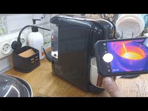 Температура кофе - в работе маленькая но мощная кофемашина inhouse ...