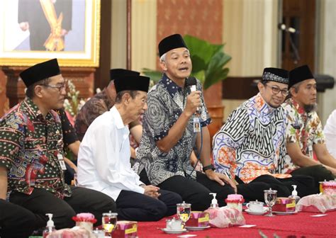 Peringati Isra Miraj Bareng Ustaz Wijayanto Ganjar Salurkan Bantuan