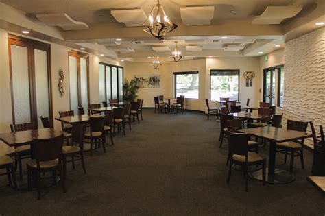 silver lakes restaurant lounge