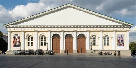Манеж в архитектуре (80 фото) - строительство и интерьер NiceArt