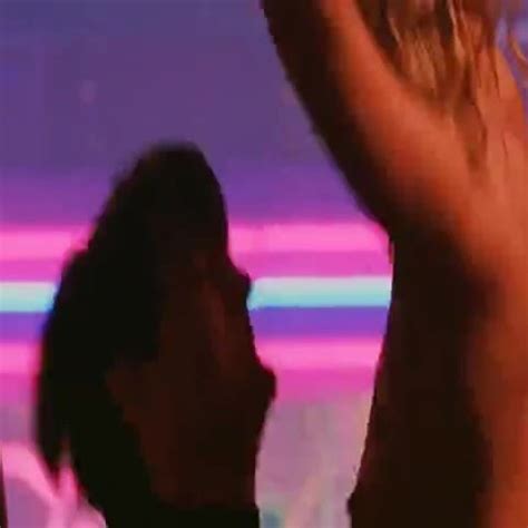 Elizabeth Berkley Showgirls Free Porne Porn E Xhamster Xhamster