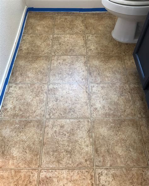 Linoleum Flooring Bathroom