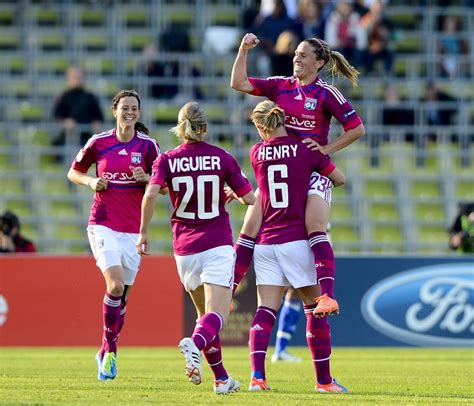 Fútbol Liga Campeones F El Olympique de Lyon vence al Frankfurt y