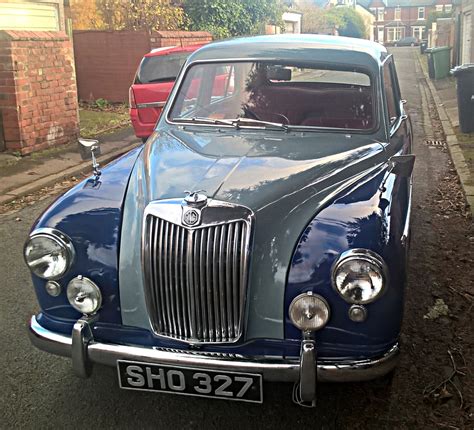 1957 MG Magnette ZB – SOLD | Kult Kars