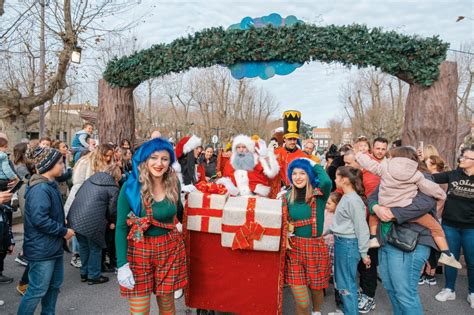 Pai Natal Instala Se Em Vila Do Conde E Abre Mercado Produtos