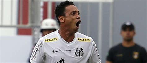 Santos Ter Ricardo Oliveira Para A Partida Contra O Atl Tico Pr Esportes