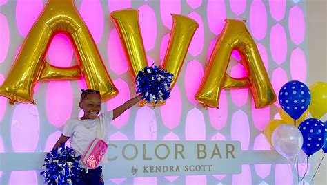 Kendra Scott Gives Back