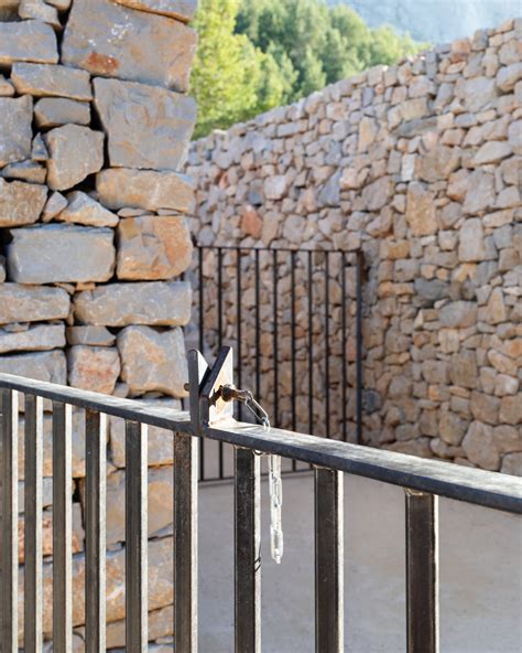 Southview cemetery expansion plans are causing local traffic concerns 29