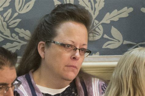 Former Kentucky clerk faces $360,000 in payments in marriage license dispute