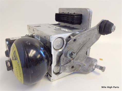 2013 DATE 03 06 Mercedes W211 E Class SBC ABS Anti Lock Brake Pump