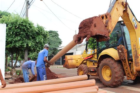 Obras de Implantação de rede de esgoto seguem em ritmo acelerado e já