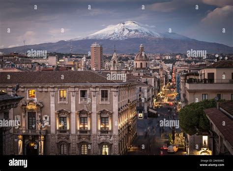 The city of Catania and Mount Etna volcano, Sicily, Italy Stock Photo - Alamy