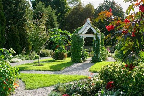 21 Victorian Garden Photography Ideas To Try This Year Sharonsable