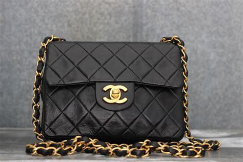 Chanel Classic Vintage Lambskin Mini Flap Bag Black